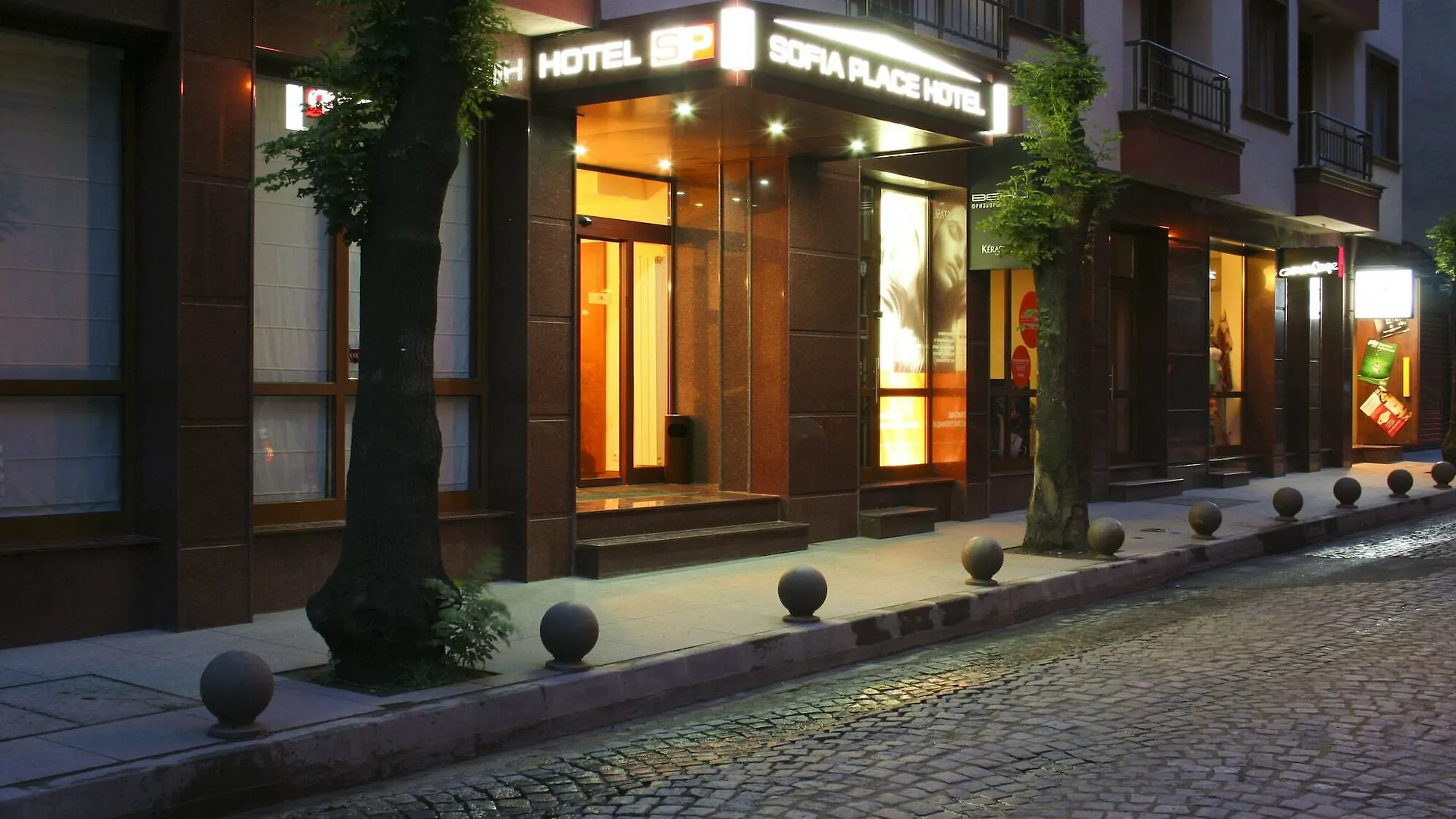 Sofia Place Hotel By Hmg