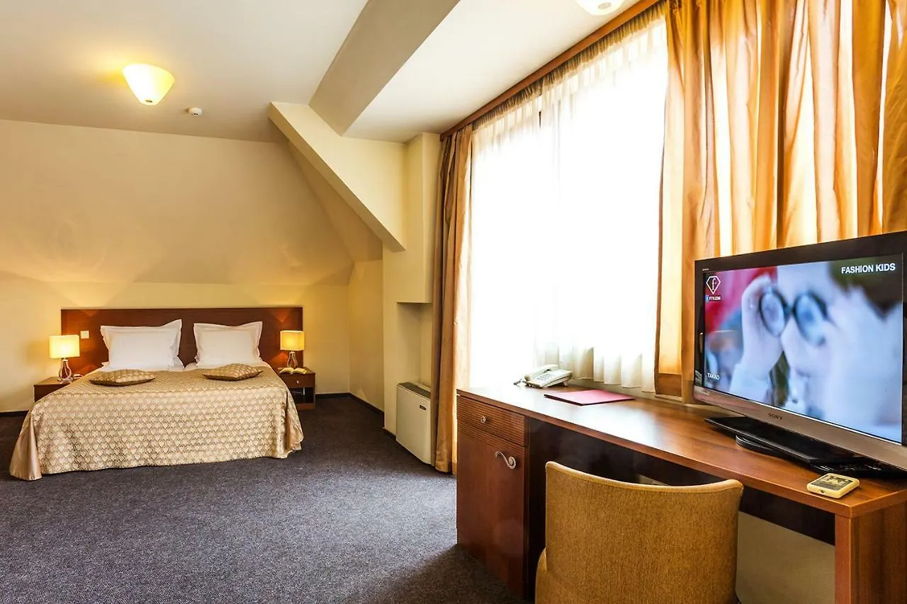 Sofia Place Hotel By Hmg