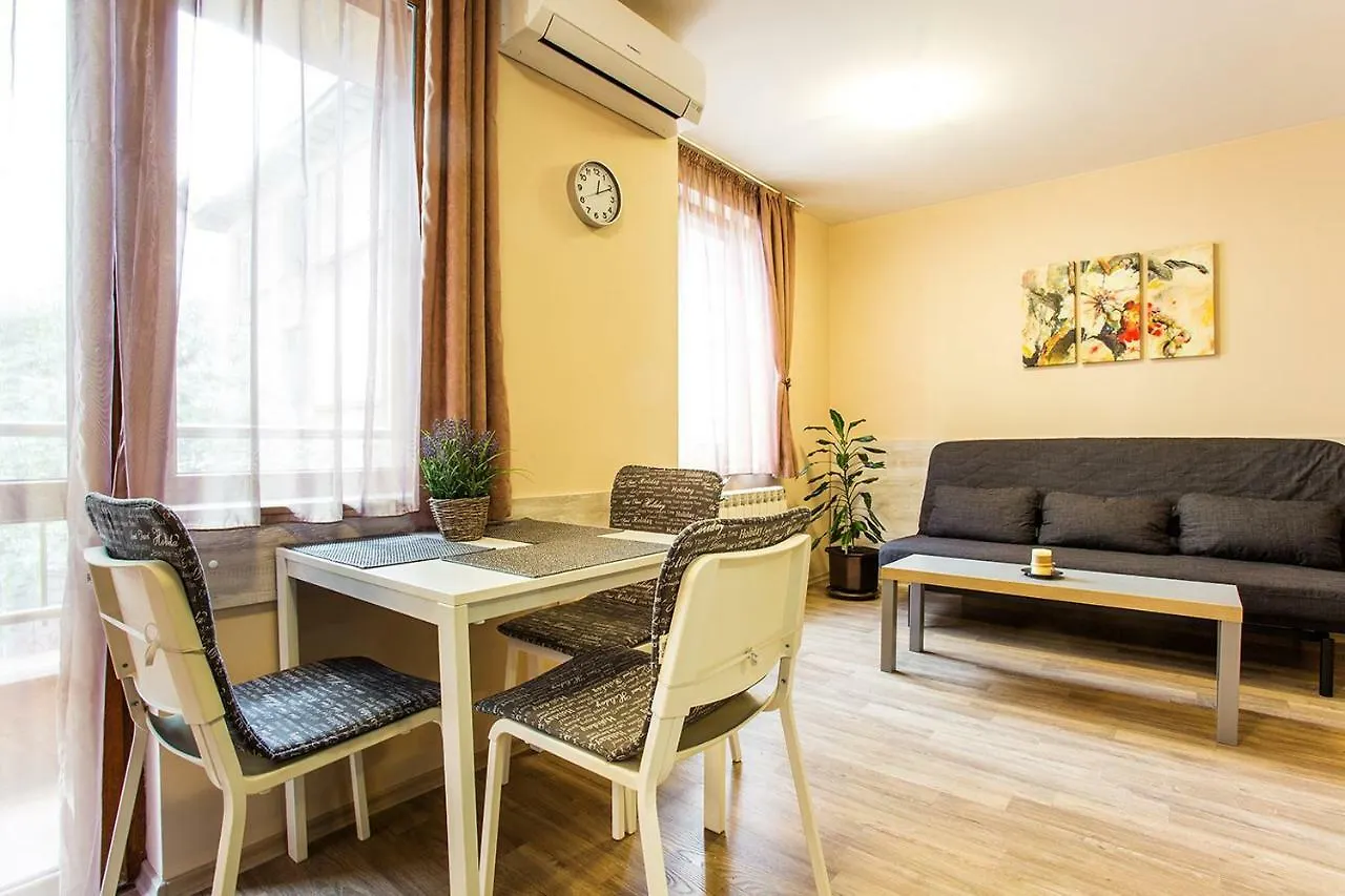 Sofia Place Hotel By Hmg