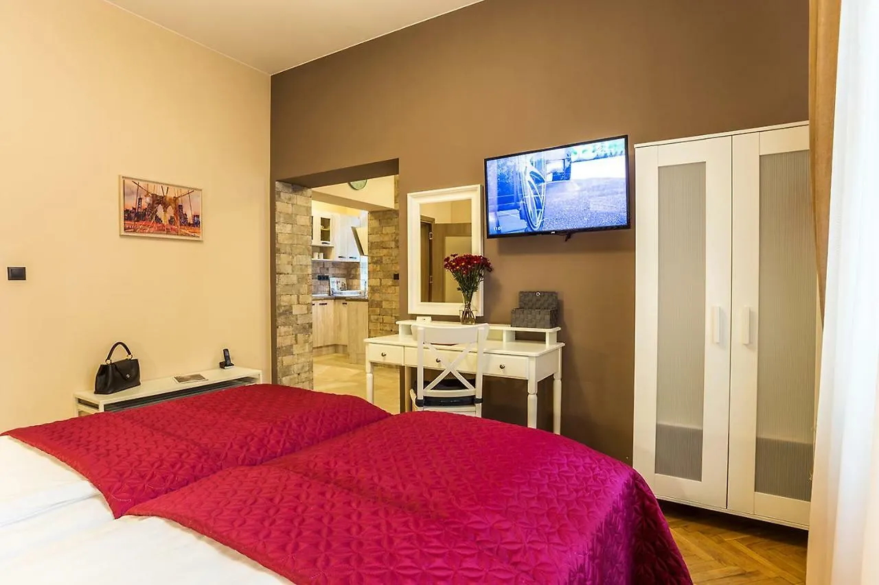 Sofia Place Hotel By Hmg