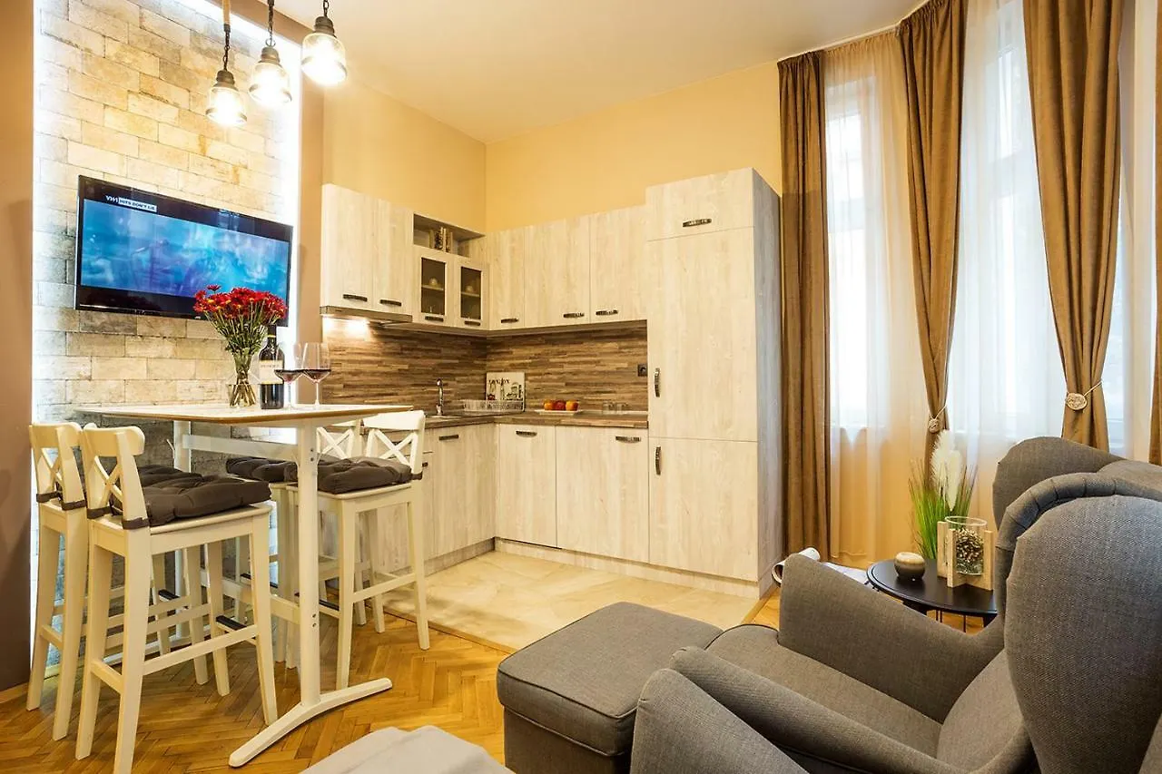 Sofia Place Hotel By Hmg